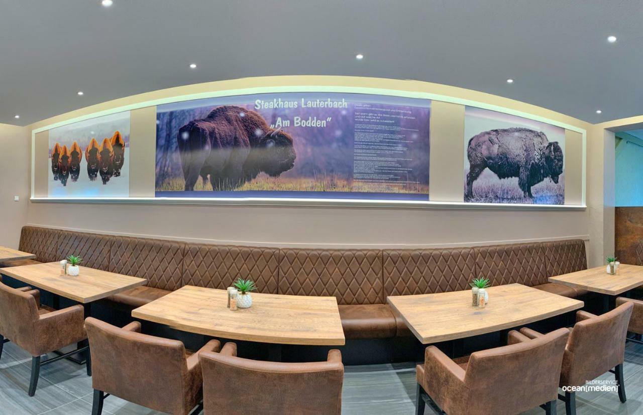Hotel & Restaurant Am Bodden Putbus Bagian luar foto