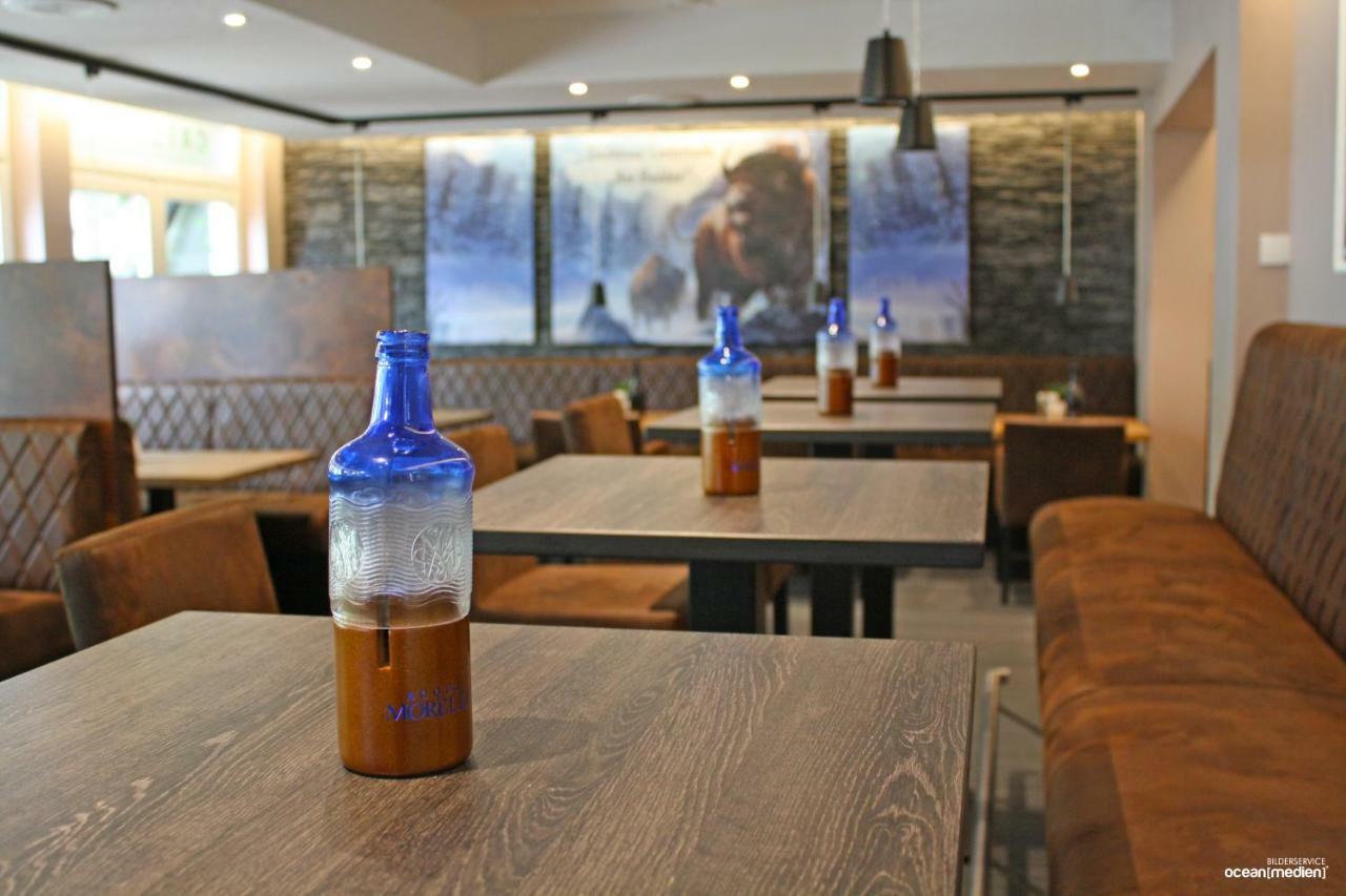 Hotel & Restaurant Am Bodden Putbus Bagian luar foto